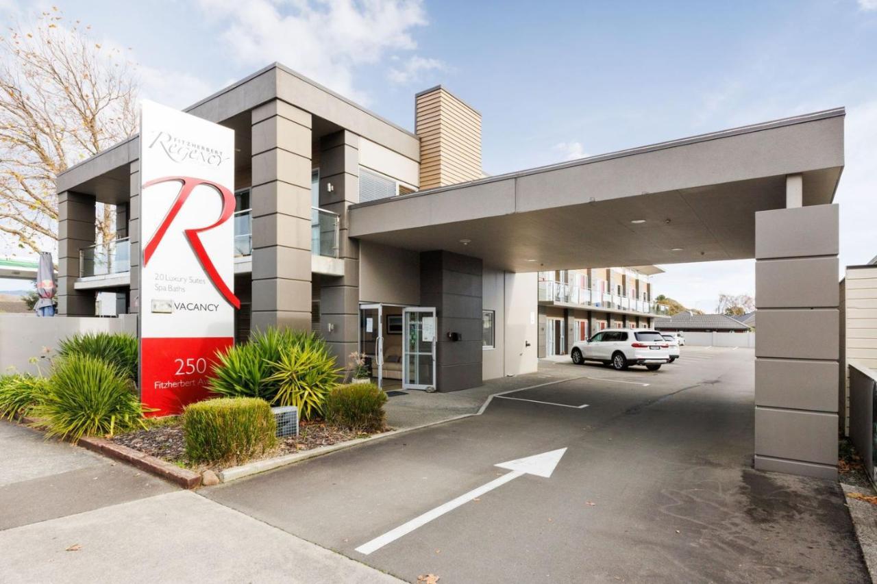 Fitzherbert Regency Motor Lodge Palmerston North Buitenkant foto
