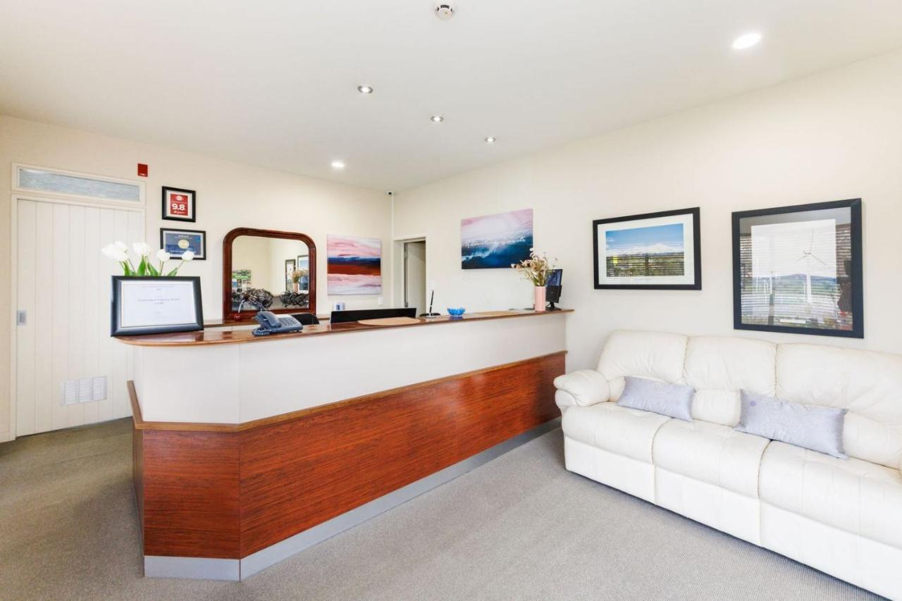Fitzherbert Regency Motor Lodge Palmerston North Buitenkant foto
