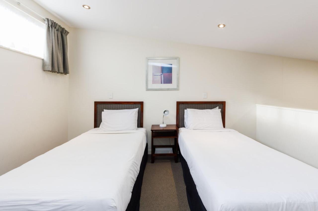 Fitzherbert Regency Motor Lodge Palmerston North Buitenkant foto
