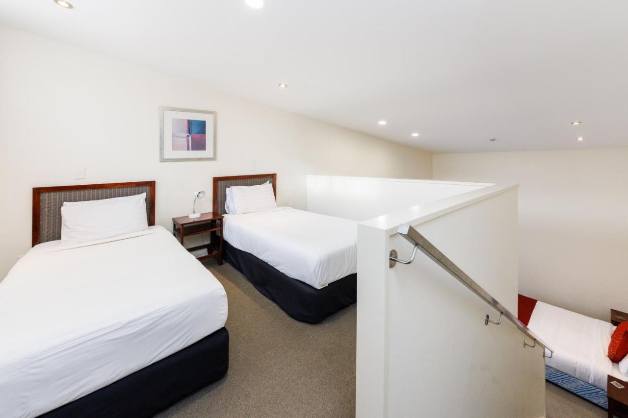 Fitzherbert Regency Motor Lodge Palmerston North Buitenkant foto