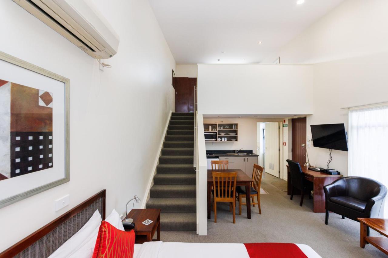 Fitzherbert Regency Motor Lodge Palmerston North Buitenkant foto