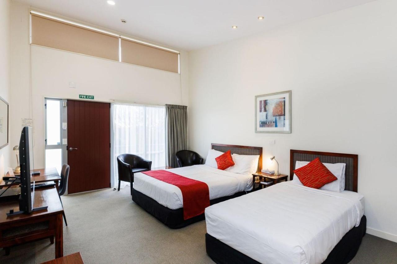 Fitzherbert Regency Motor Lodge Palmerston North Buitenkant foto