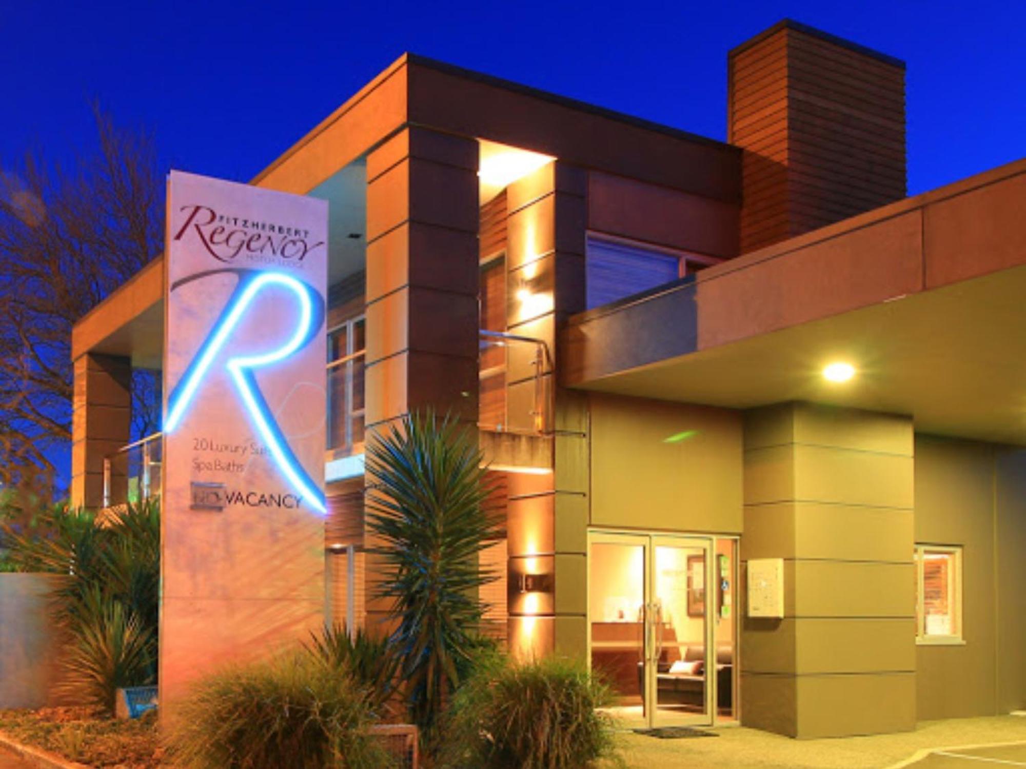 Fitzherbert Regency Motor Lodge Palmerston North Buitenkant foto